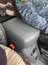 Отзыв на Крышка  подлокотника для Uaz Patriot Электронная раздатка (2014-2025) - Подлокотник 52